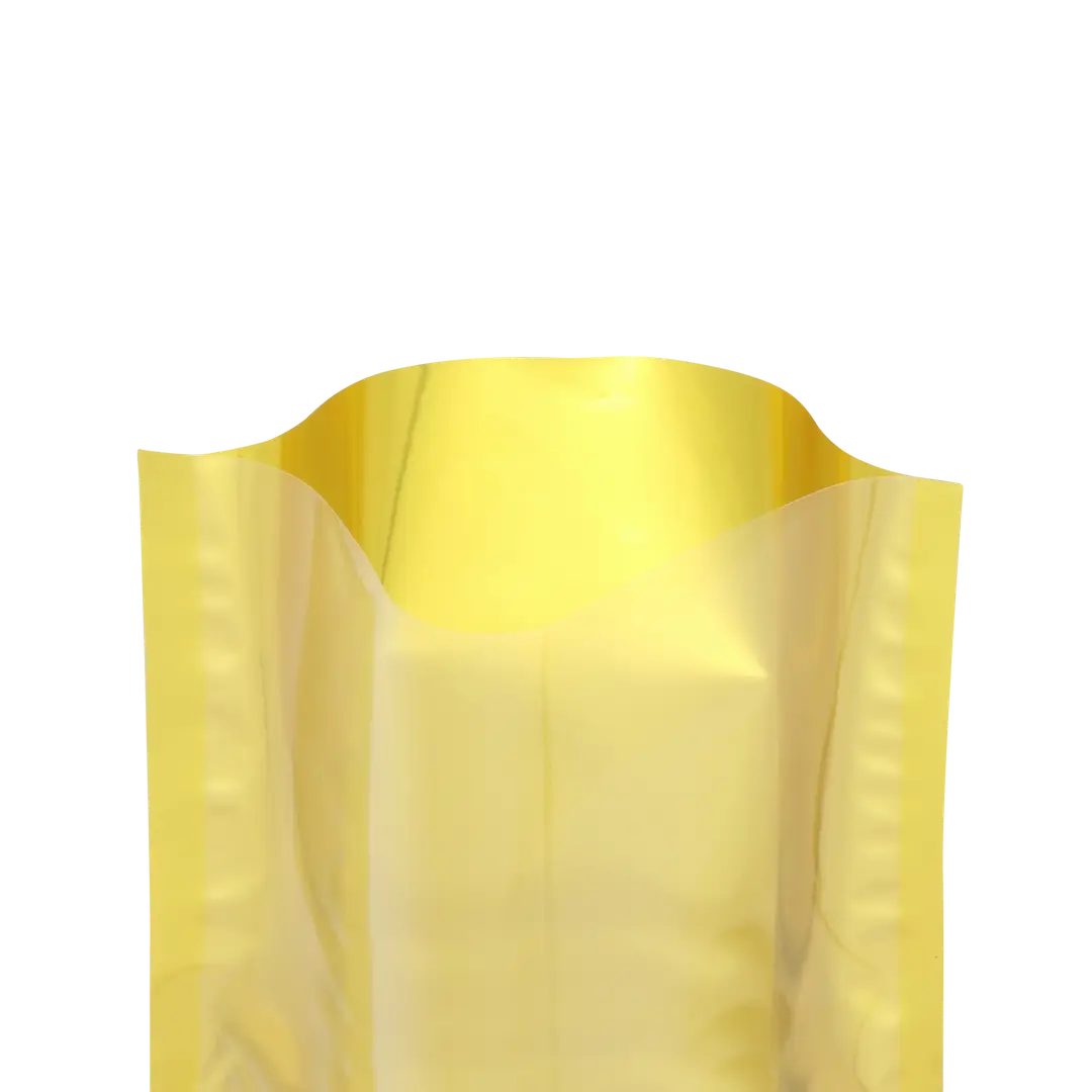 Auf dem Bild sieht man den Anschnitt eines Vakuumbeutels in Gold auf transparentem Hintergrund.